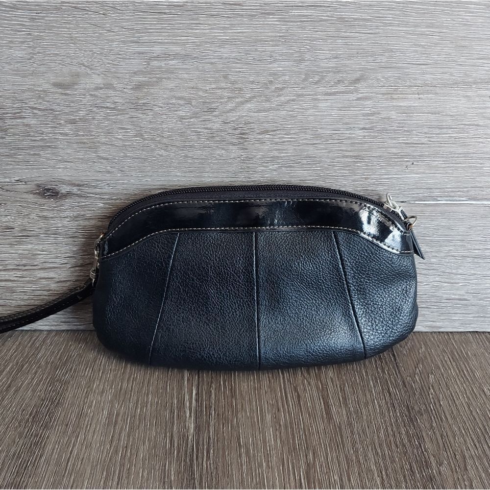Relic Wristlet Wallet - Picture 2 of 5
